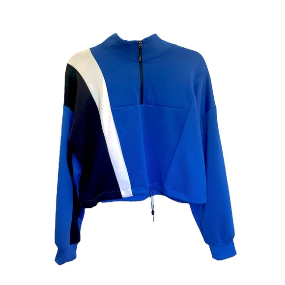 Drawstring Cropped Fitness Sweater - Picture 1 of 4